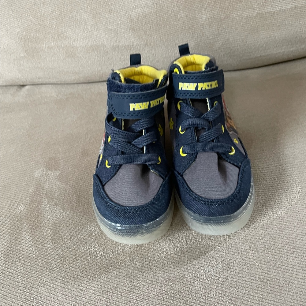 Paw Patrol Toddler size 8 light up high top skeakers - Picture 3 of 3
